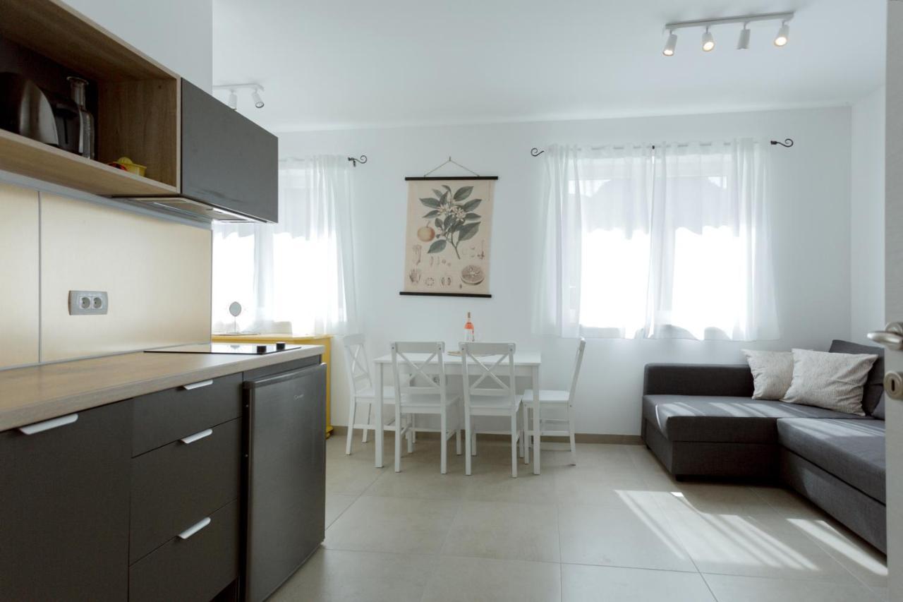 Apartamento Ivino Omiš Exterior foto