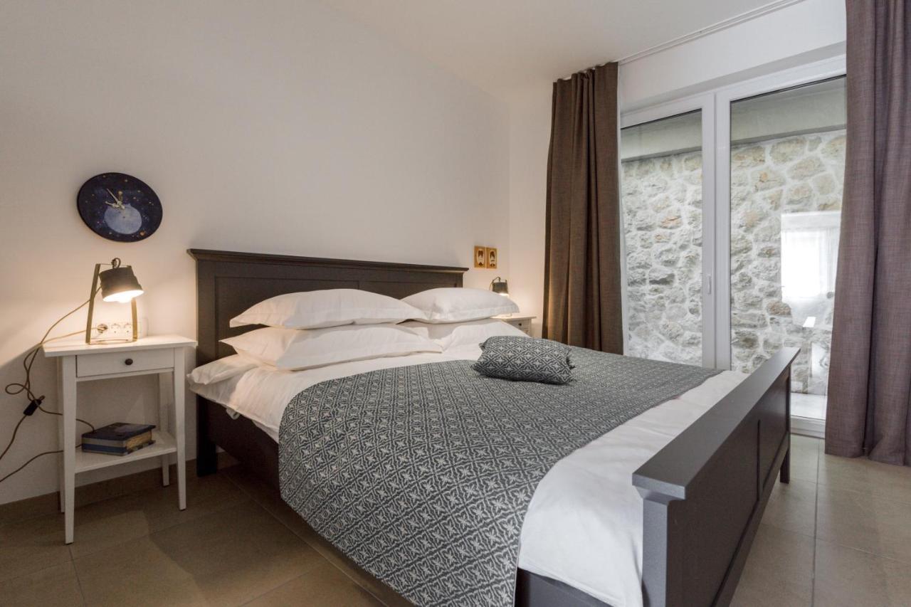Apartamento Ivino Omiš Exterior foto